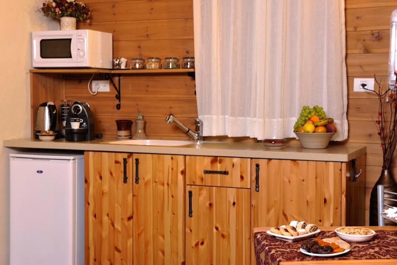 Talia Cabin Guest & Spa Rosh Pinna Exterior foto
